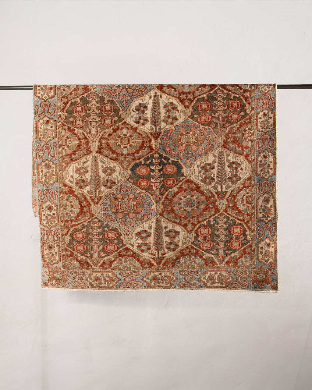 Bakhtiari Rug