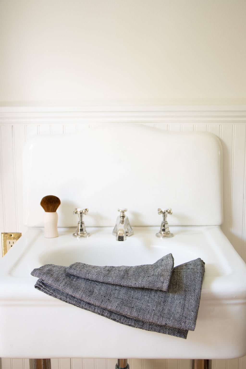 Herringbone Linen Bath and Hand Towel Black