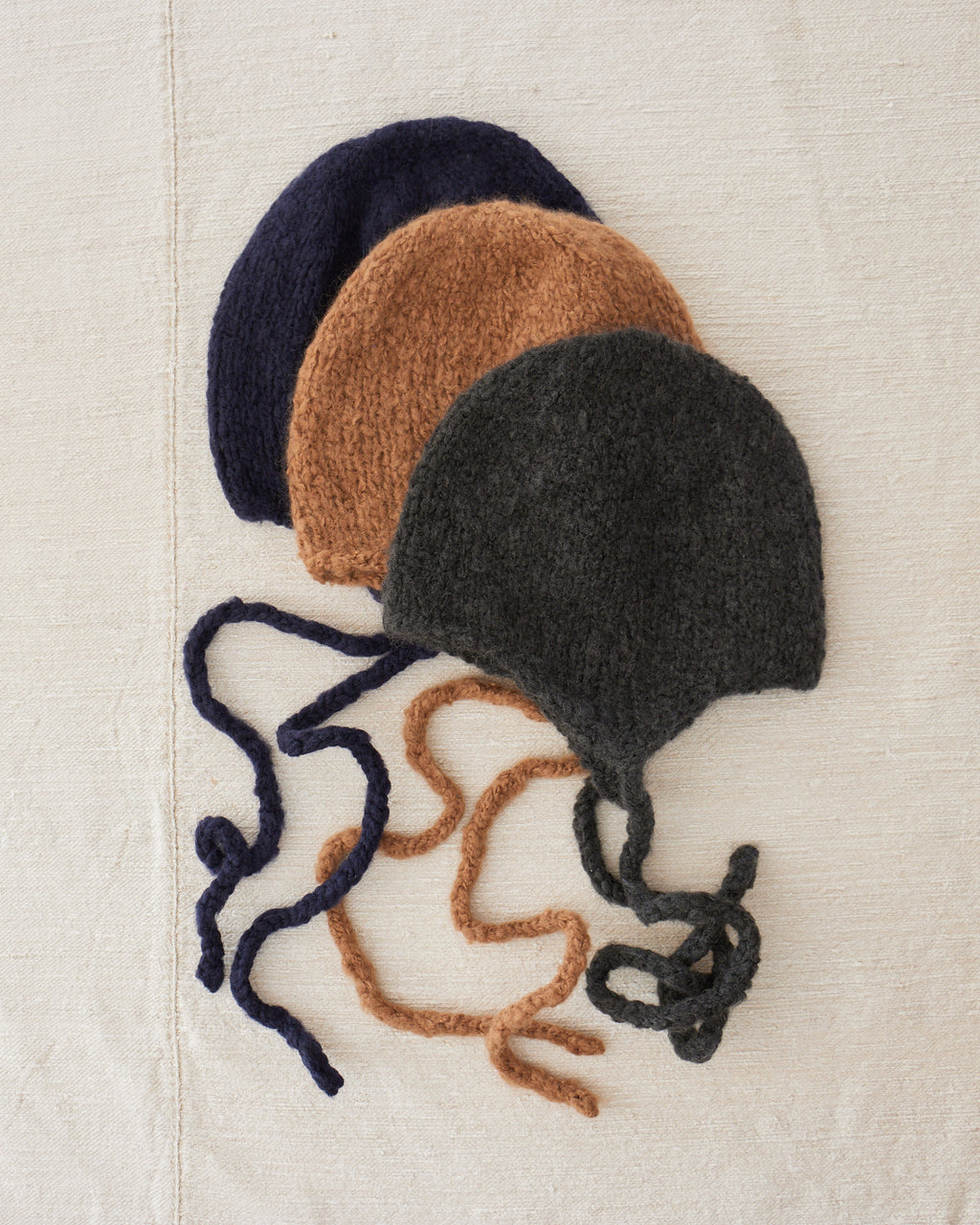 Cashmere and Silk Hat with Ties