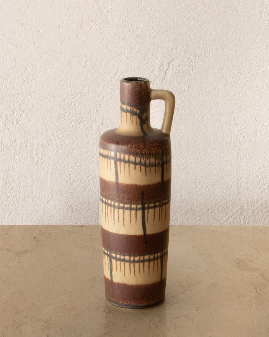 Strehla Pitcher