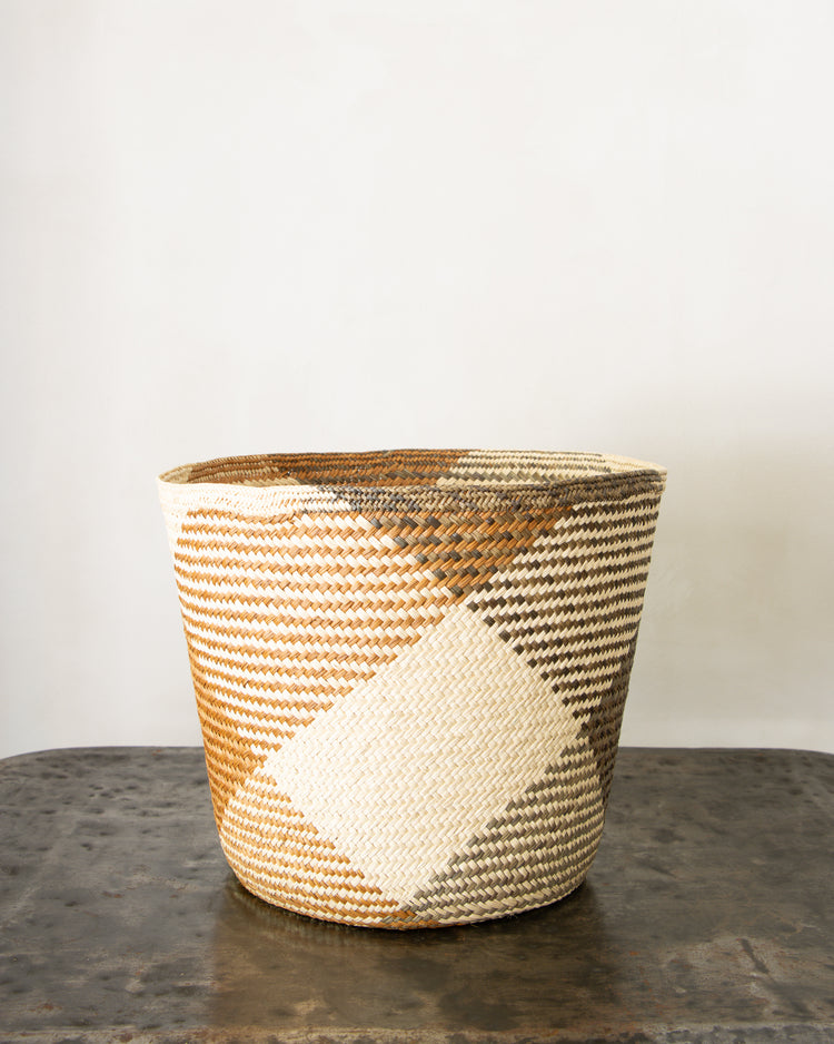 Iraca Paper Basket